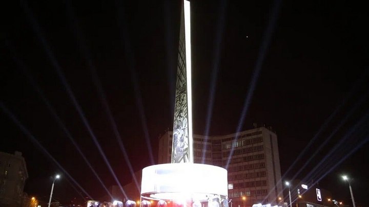 В Новосибирске состоялось торжественное открытие стелы Город трудовой доблести