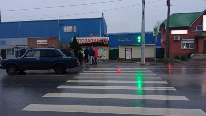 В Ростовской области пенсионерка угодила под колёса автомобиля на пешеходном переходе