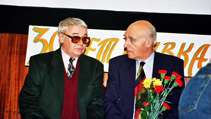 Почему врачи не смогли спасти Шурика из комедий Гайдая: Тайна смерти Демьяненко вскрылась спустя четверть века