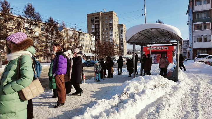 Власти Кемерова объяснили отсутствие в городе теплых остановок