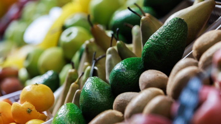 8 простых продуктов, которые помогут похудеть к лету