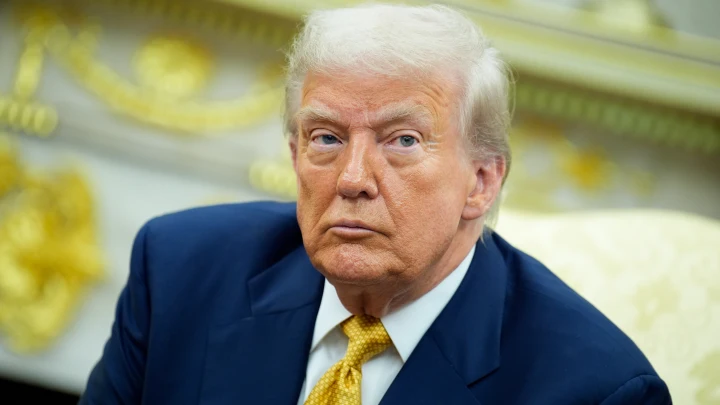 Европа должна была покупать оружие для Украины с самого начала. Трамп подчеркнул: Они будут тратить эти деньги в США