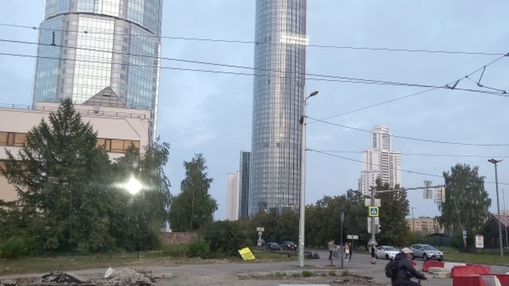 Стало известно, почему в Екатеринбурге в очередной раз перекрыли Макаровский мост