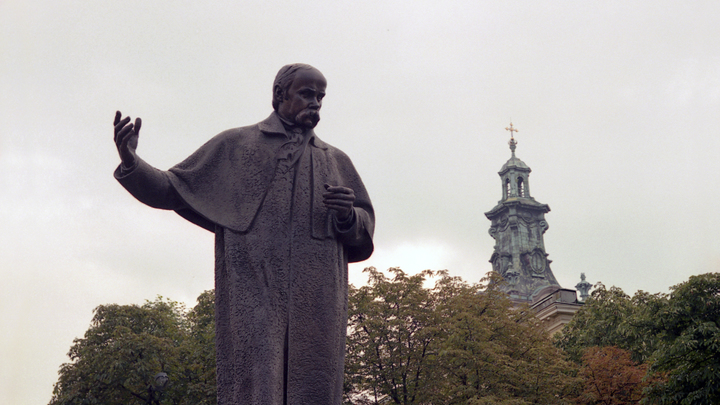 А Чингизхан?: Украинские журналисты объявили Шевченко борцом с советской властью