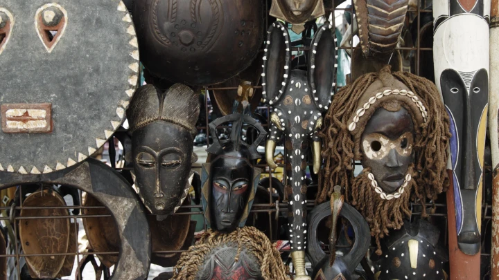 Традиции каннибалов: В Киеве наёмника проводили на тот свет с жуткими танцами и криками