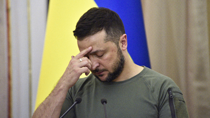 Зеленский отменил указы об участии Киева в трехсторонней контактной группе