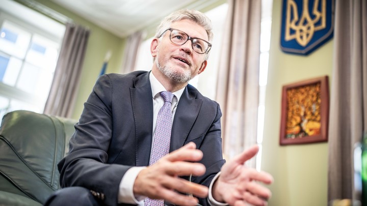 Экс-посол Украины Мельник нахамил немецкому политику Мютцениху: Ми-ми-ми
