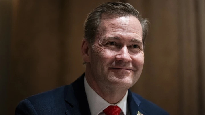 CBS: Майкл Уолтц и Алекс Вонг могут покинуть администрацию Трампа