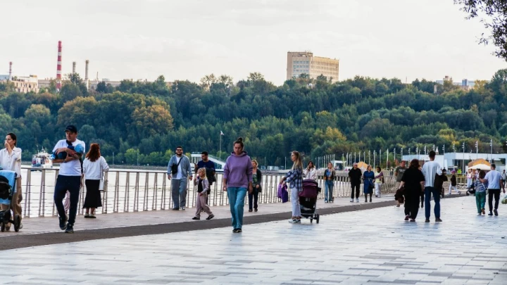 Цензурные слова закончились примерно в метро: Что рассказал русский американец, побывав в Москве