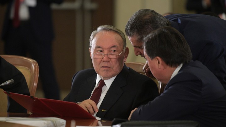 Назарбаев не исключил войны между Россией, США и Китаем