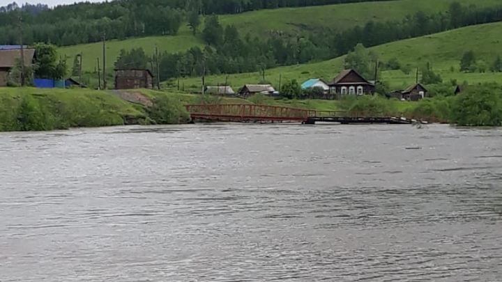 Десятки затопленных сел в Забайкалье остаются без электричества