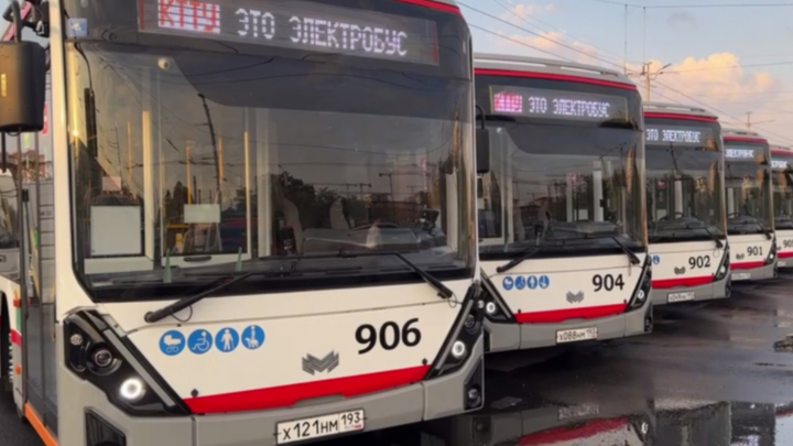 В Краснодаре на маршрут №10 вышли семь новых электробусов