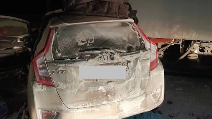 Число погибших в результате столкновения машины с поездом на Алтае выросло до четырёх
