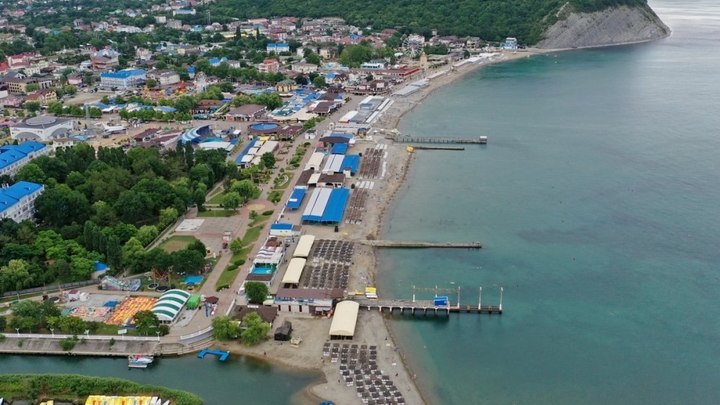 Большую часть пляжа Архипо-Осиповки сняли с кадастрового учета