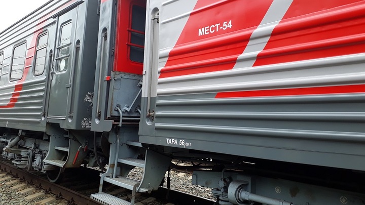 Пассажирский вагон в составе поезда № 109 Ростов-Москва загорелся под Новочеркасском