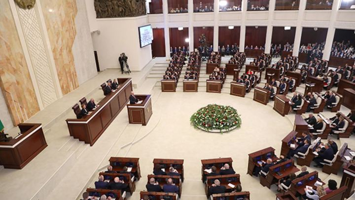 Кнут и пряник: в Нацсобрании рассказали о планах по налогообложению бизнеса