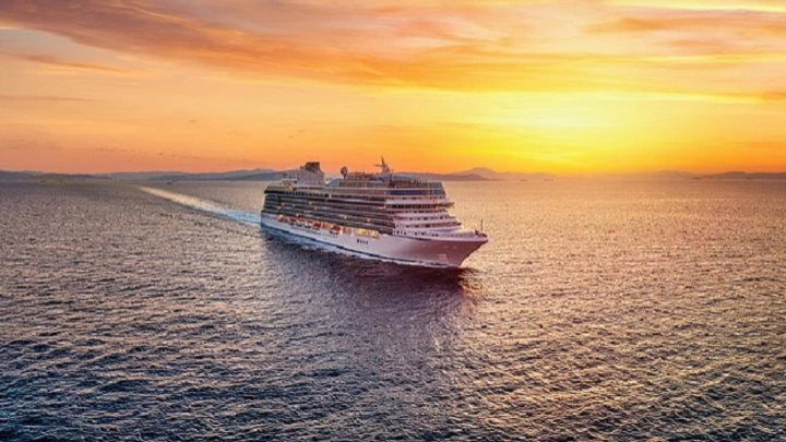 На круизном лайнере Astoria Grande у берегов Турции заблокировали более 600 русских туристов. Ответочка на турецкий паром в Сочи?
