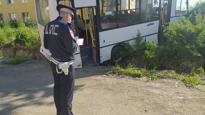 Прокуратура начала проверку после ДТП с автобусом в Лесном