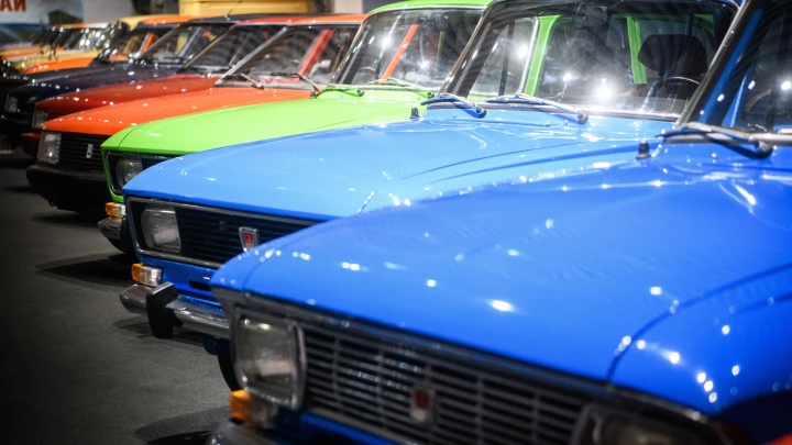 Продается никогда не выезжавший на дорогу автомобиль Москвич