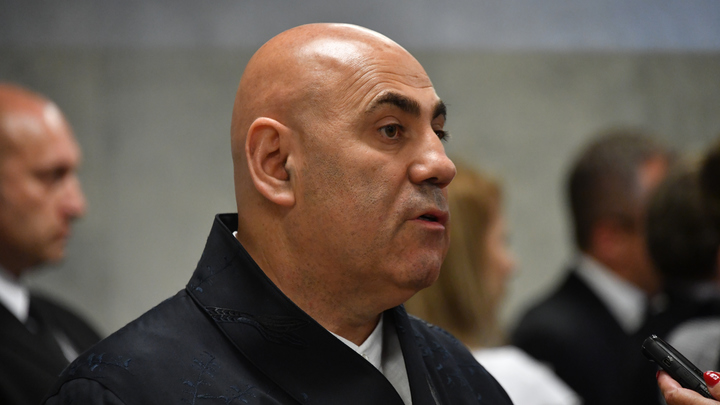 Ребята, ну что вы делаете?!: Пригожин впервые за три недели вышел в город и не сдержал эмоций