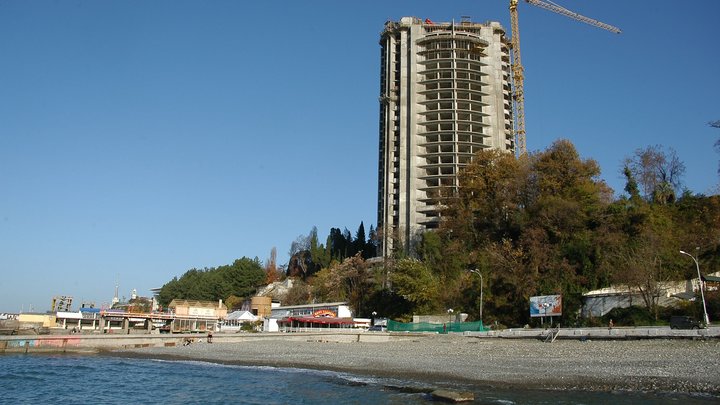 Самая дорогая квартира на юге России продается в Сочи за 122 млн рублей