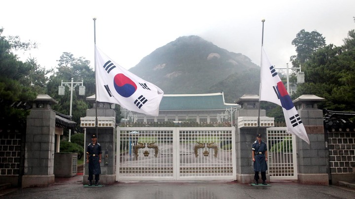 Последнее предупреждение: США подставили авианосец под ракетный удар КНДР