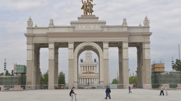 ВДНХ, зоопарк и музеи: Составлен рейтинг самых популярных мест для отдыха с детьми в Москве