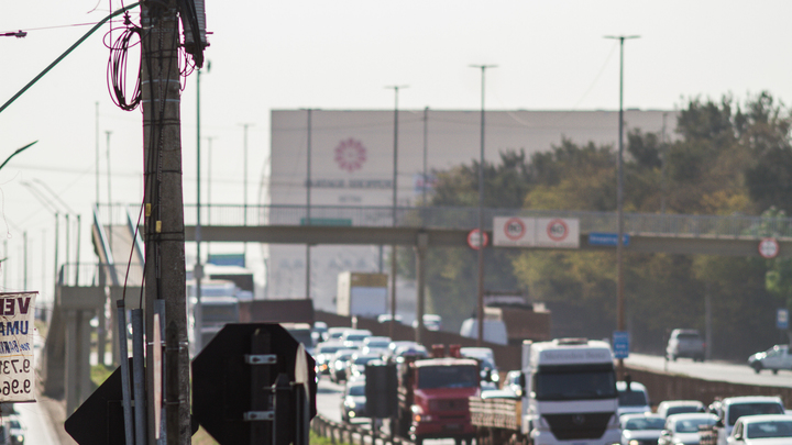 Дорожные работы и ДТП стали причиной субботних пробок на Бердском шоссе