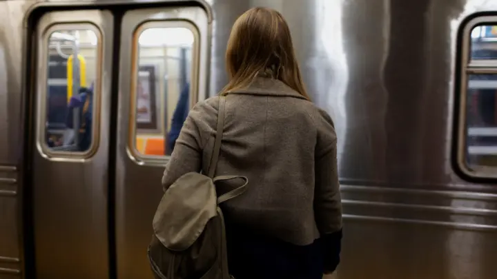 Проводница из Челябинска рассказала правду о нападении пассажира с ножом