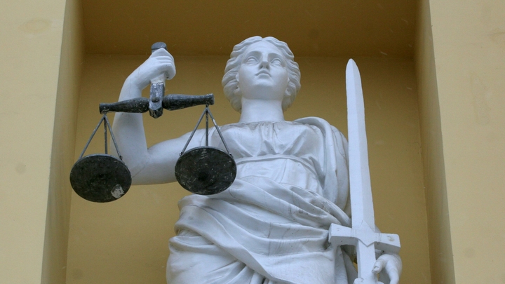 Десять лет за 3 млрд. Депутат Белоусов оказался слишком занят, чтобы слушать собственный приговор