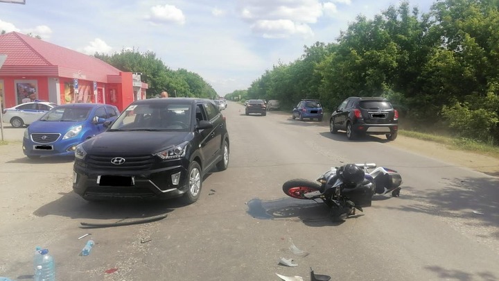 В Самарской области мотоциклист на Suzuki устроил массовое ДТП 18 июня