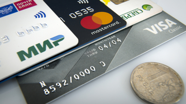 Жаловаться и требовать: Юрист посоветовала русским способы решения проблем с банком