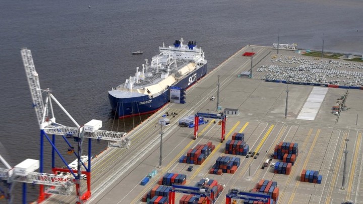 Шри-Ланка готова купить русскую нефть. Названы предварительные условия