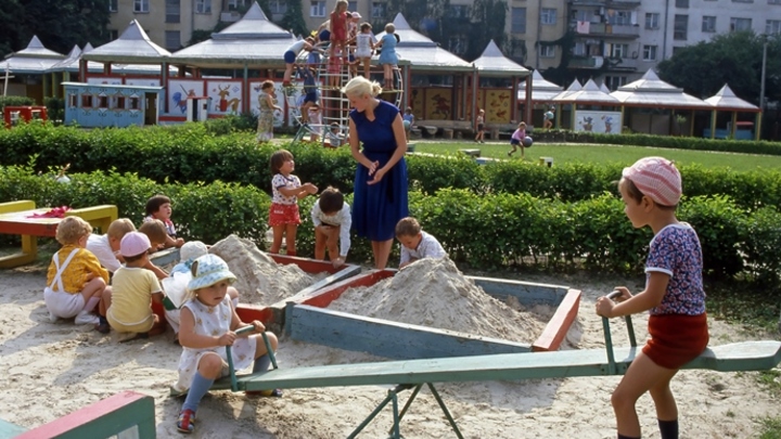 Ликвидацию очередей в детские сады в Кузбассе отложили почти на три года