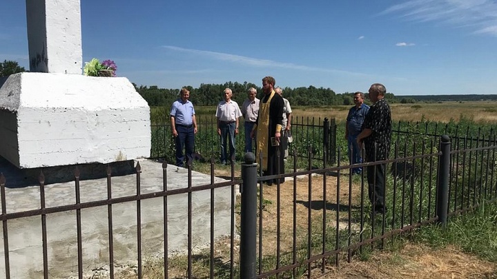 В Курганской области батюшка отслужил панихиду по исчезнувшей деревне