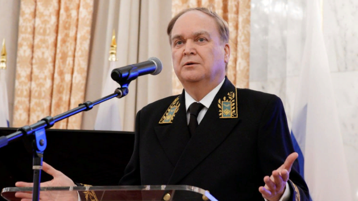 Миру грозит новая война: Посол Антонов указал на последствия передачи кассетных боеприпасов Киеву