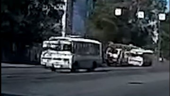 Водитель автокрана получил срок за таран маршруток в Челябинске