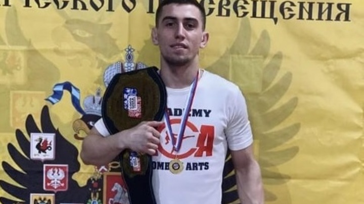 Читинский боец Адам Ацаев выиграл первый бой лиги Hardcore ММА