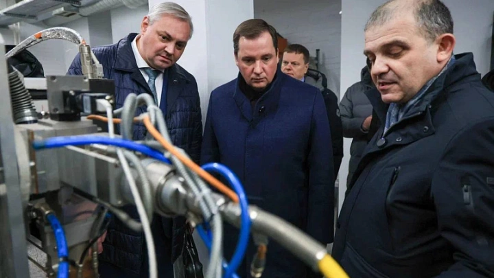 Александр Цыбульский изучил передовые инженерные решения петербургского морского университета