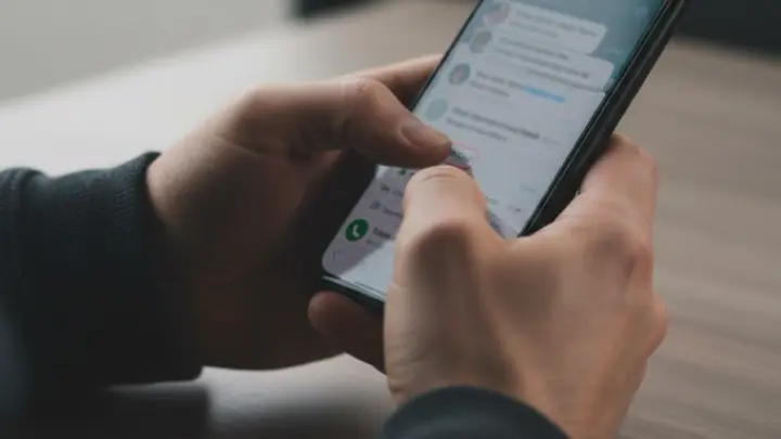 Хитрые советы из-за рубежа: зачем Бахром Исмаилов учит мигрантов прятать секреты