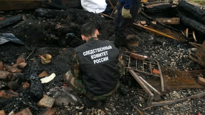 Пьяный мужчина в Архангельской области покурил в доме и умер: СК проводит проверку