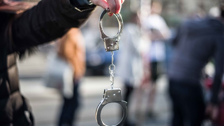 Почти 25 миллионов - на спорт: Отпущенный на волю муж беглой кассирши Хайруллиной делал ставки на состязания