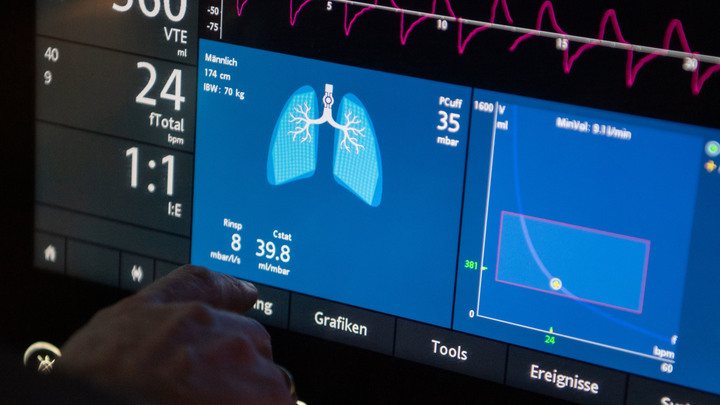 П... ощущения: Умерший от коронавируса учёный-ядерщик оставил пугающую переписку с друзьями