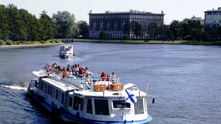 Водный транспорт в Петербурге: итоги впечатляют, но до полной загрузки еще далеко