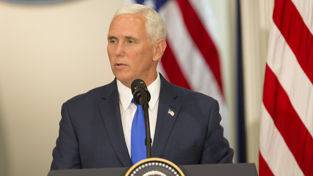 Вице-президент США решил поторговаться с Россией за отмену санкций Вице-президент США решил поторговаться с Россией за отмену санкций