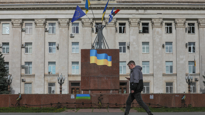 В оккупированном Херсоне прислали повестку 14-летнему юноше