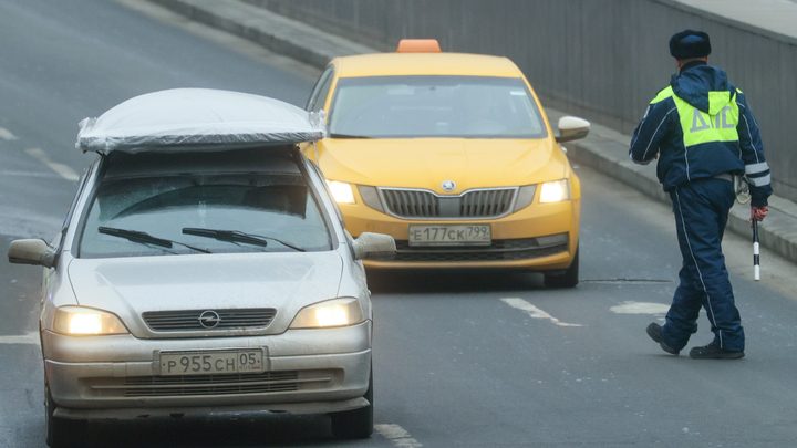 За год расходы жителей России на такси выросли на четверть