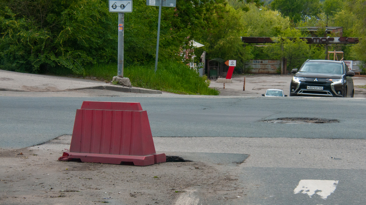 Помощника орловского губернатора Лежнева заподозрили в хищении денег на ремонт моста - источник