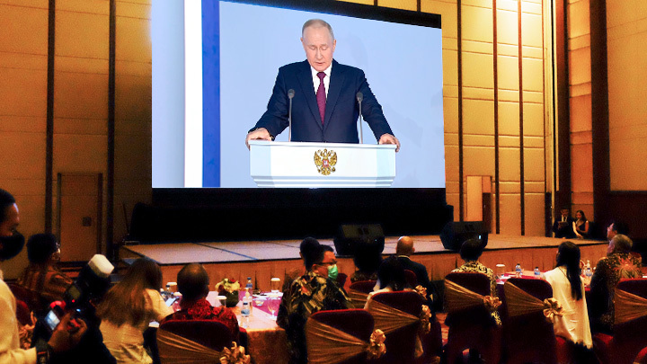 Эффект разорвавшейся бомбы: Обращение Путина глазами мировых СМИ