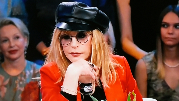 Все такие помолодевшие: Алла Пугачёва удивила поклонников фото с друзьями